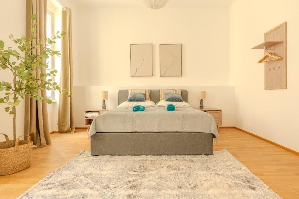 Deluxe Apartments Near The Center Krems an der Donau Esterno foto