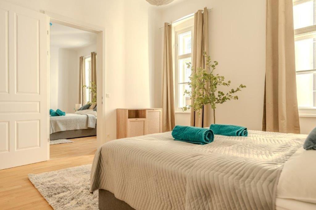Deluxe Apartments Near The Center Krems an der Donau Esterno foto