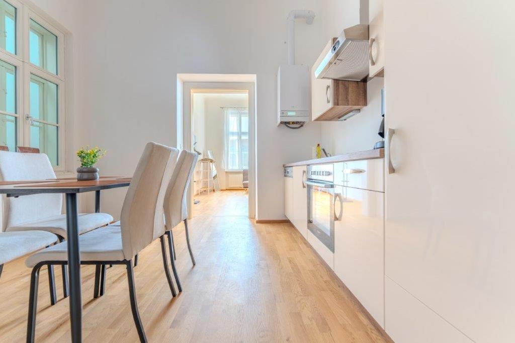 Deluxe Apartments Near The Center Krems an der Donau Esterno foto