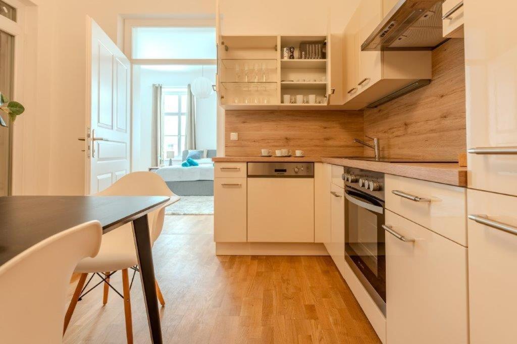 Deluxe Apartments Near The Center Krems an der Donau Esterno foto