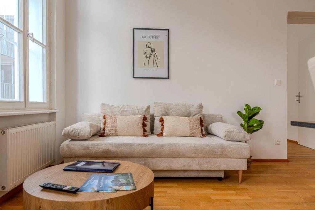 Deluxe Apartments Near The Center Krems an der Donau Esterno foto